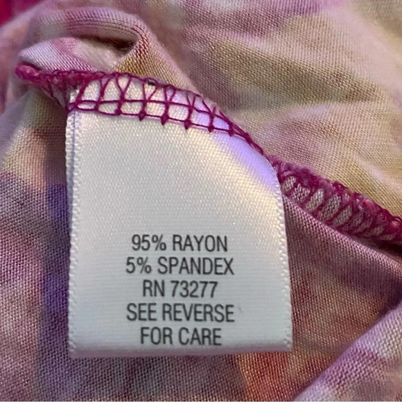 Croft & Barrow Womens Top 2X Yellow Floral Short Sleeve Scoop Neck Stretch Knit - Picture 6 of 7